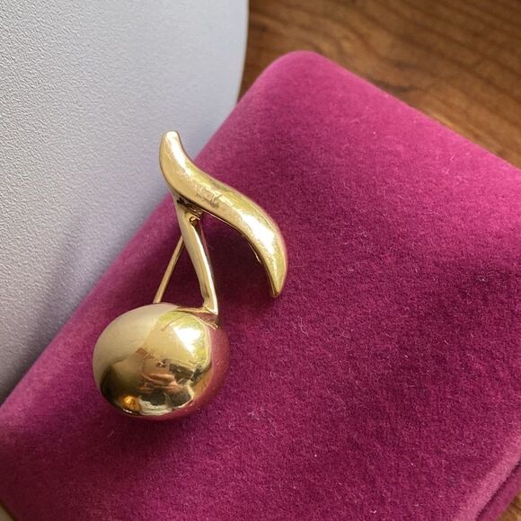 💛 Gold Plated Monet Musical Note Brooch - Picture 2 of 6